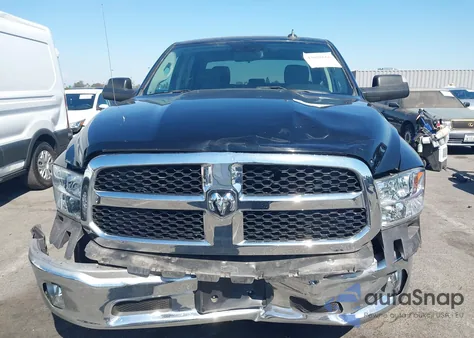 2021 Ram 1500 Classic Tradesman 4X2 5'7 Box из США, поврежденный, VIN 3C6RR6KT5MG714058